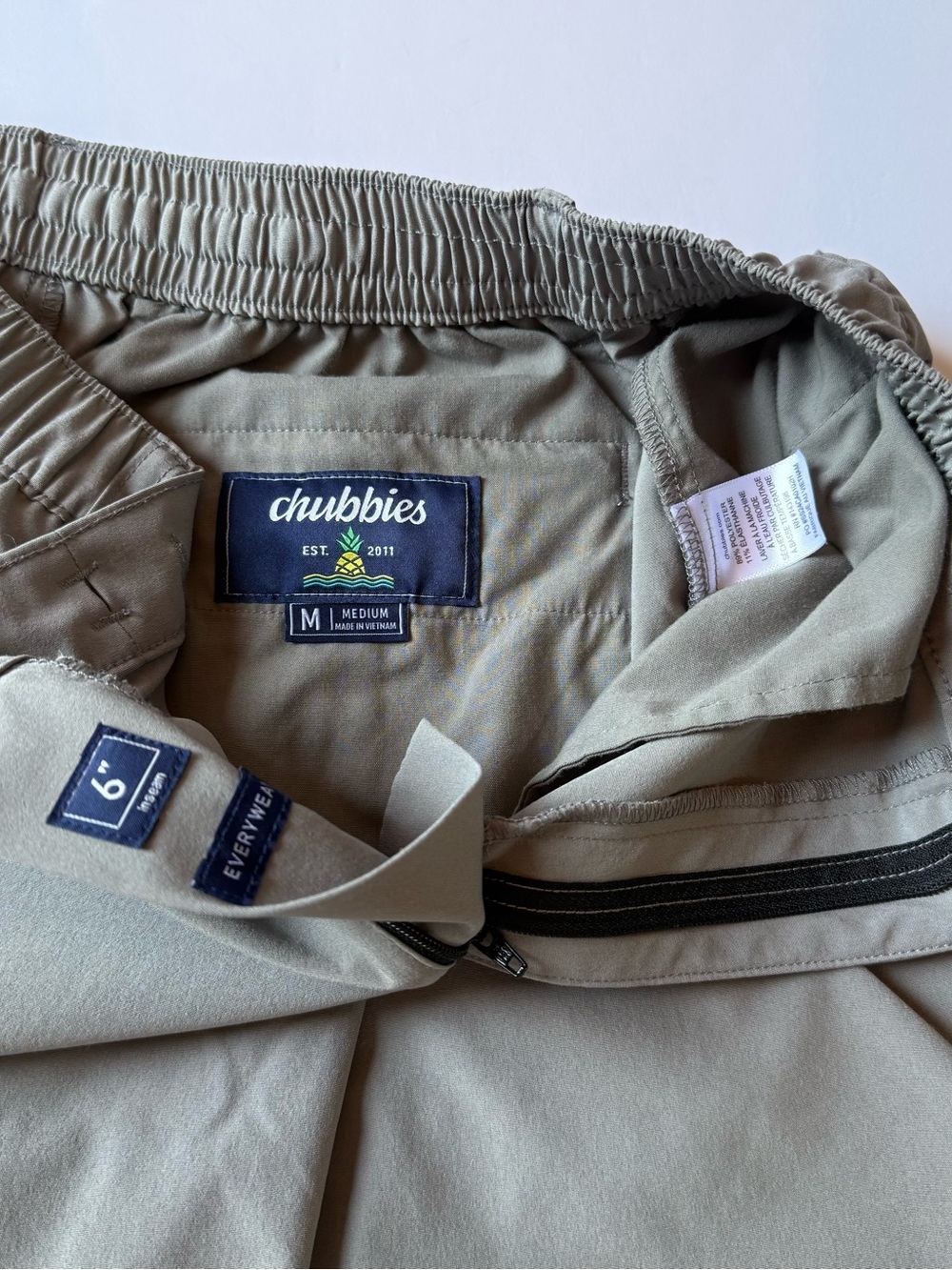 Chubbies Everywear - Performance Short The World's Grayests 6” medium - Picture 3 of 6